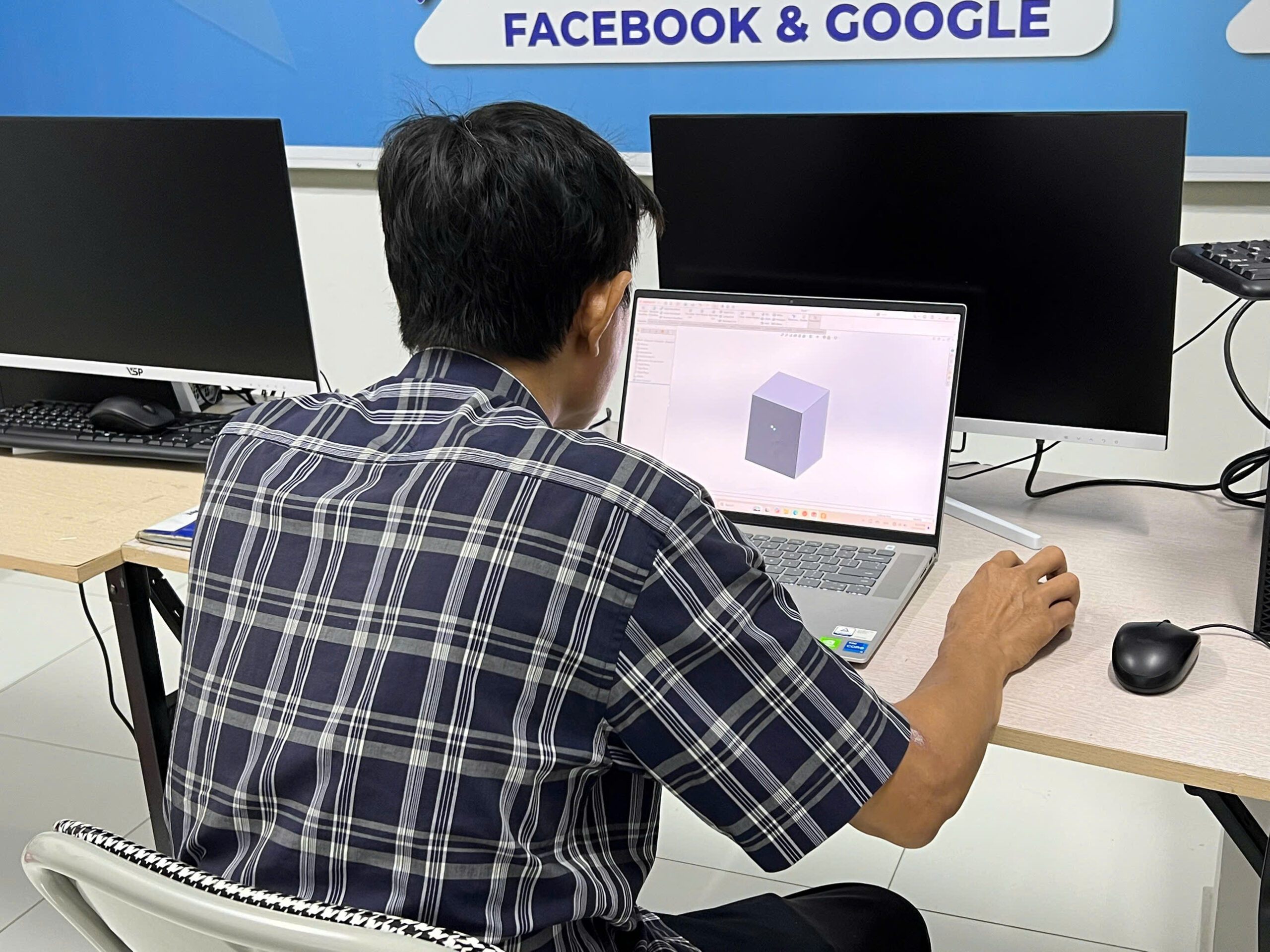 Mục đích của khóa học AI trong sản xuất