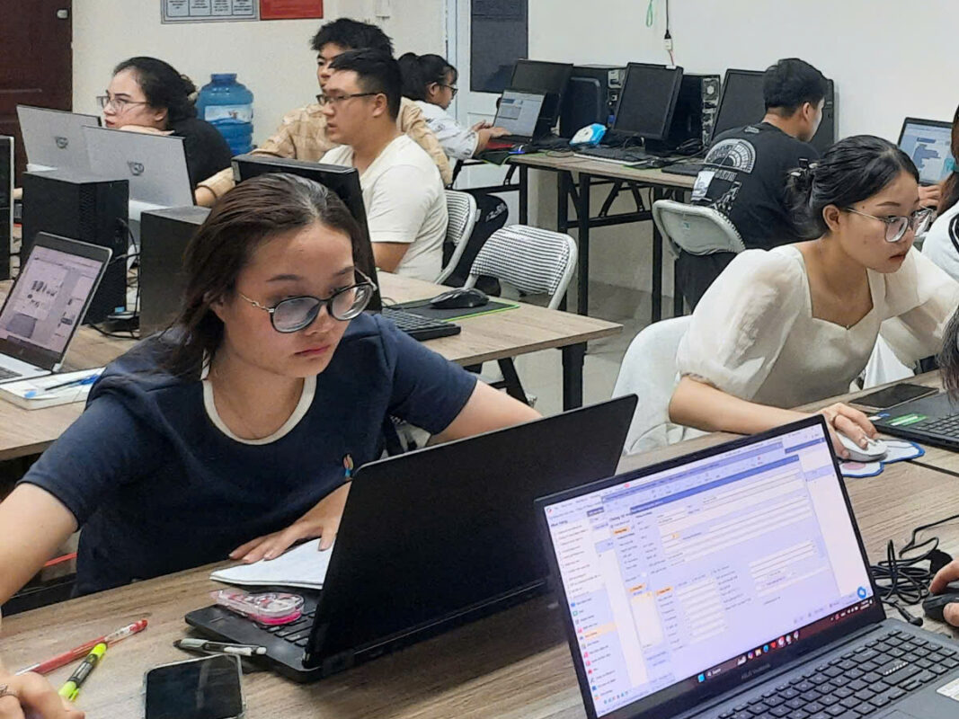 Khóa học tại trung tâm